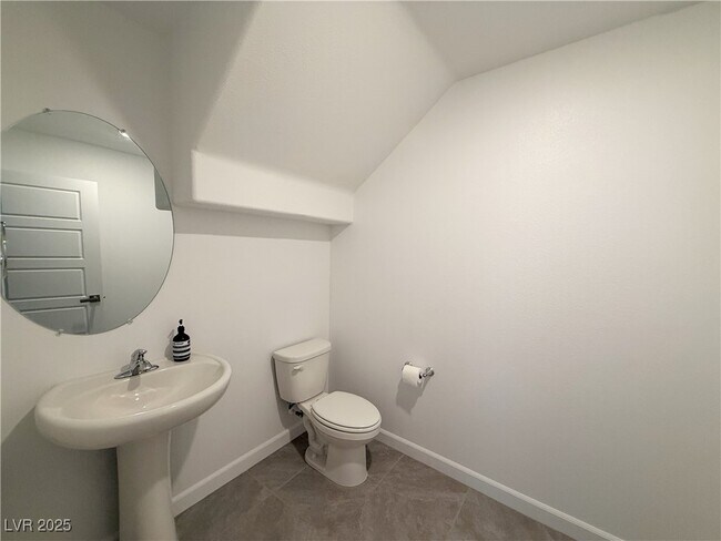 Foto del edificio - 4270 Lemay St