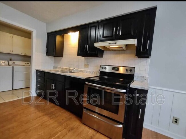 Foto del edificio - 7817 Southfield Dr