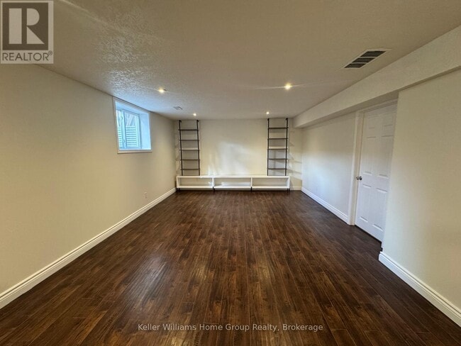 Building Photo - 152 Goodwin Dr