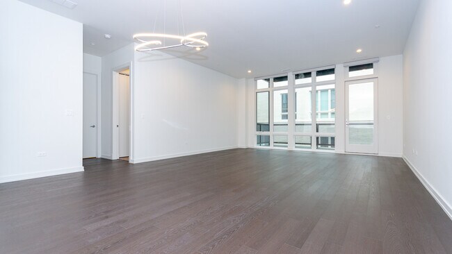 Building Photo - 2773 N Hampden Ct