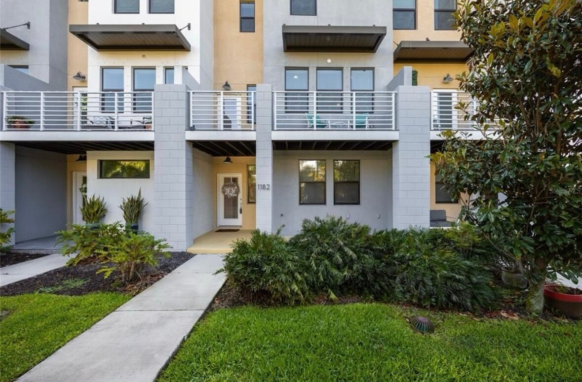 Foto principal - 1182 25th Way N