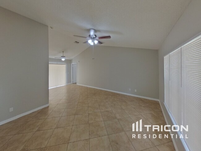 Foto del edificio - 4106 Yellowwood Drive Valrico FL