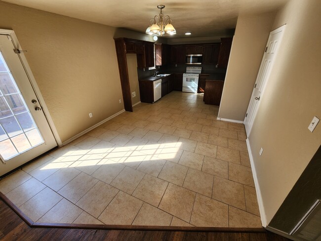 Building Photo - 13573 Co Rd 1560