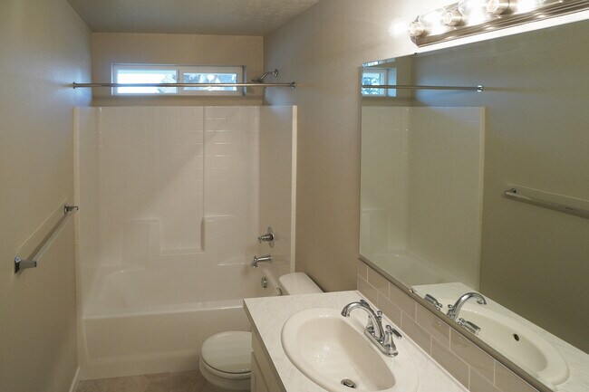 Foto del edificio - 2814 N Cherry Grove Way