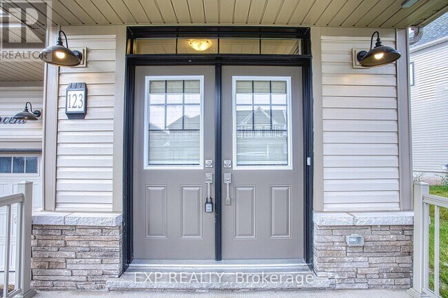 Building Photo - 123 Port Cres