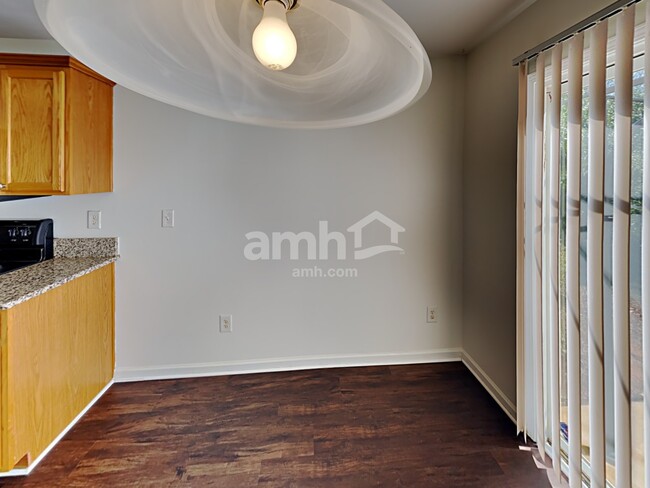 Building Photo - 15525 Rathangan Dr