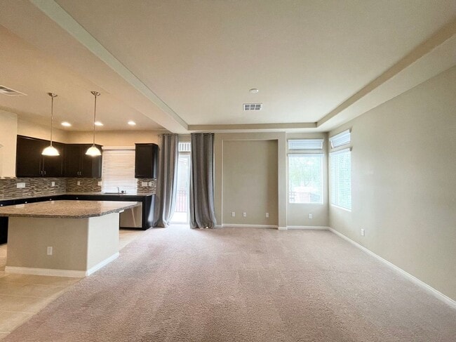 Building Photo - Beautiful house coming