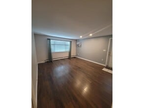 Building Photo - 20504-2095A 95a Ave