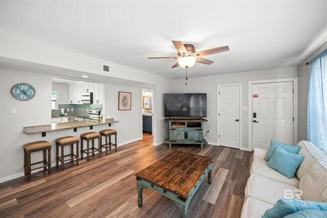 Foto del edificio - 979 W Lagoon Ave