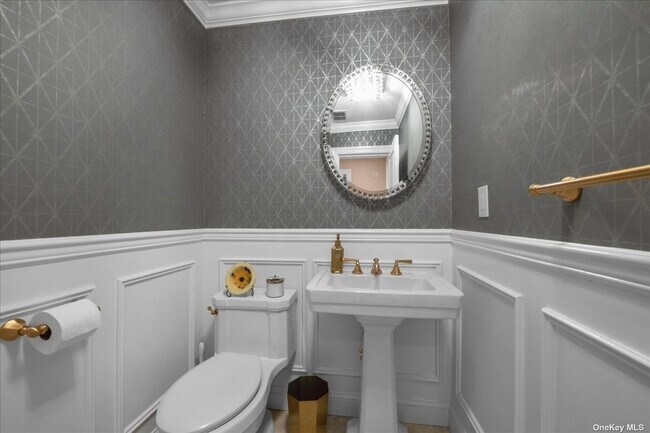 Building Photo - 62 Wimbledon Dr