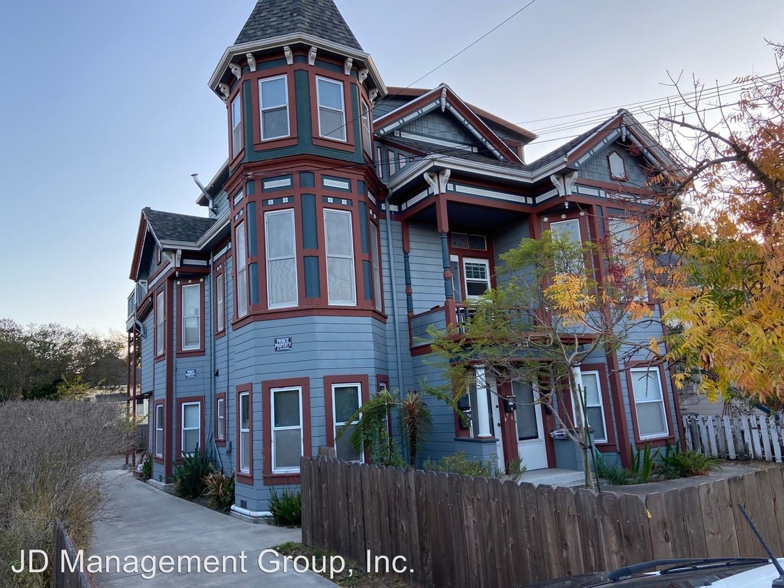Primary Photo - 1626-1628 Fairview St