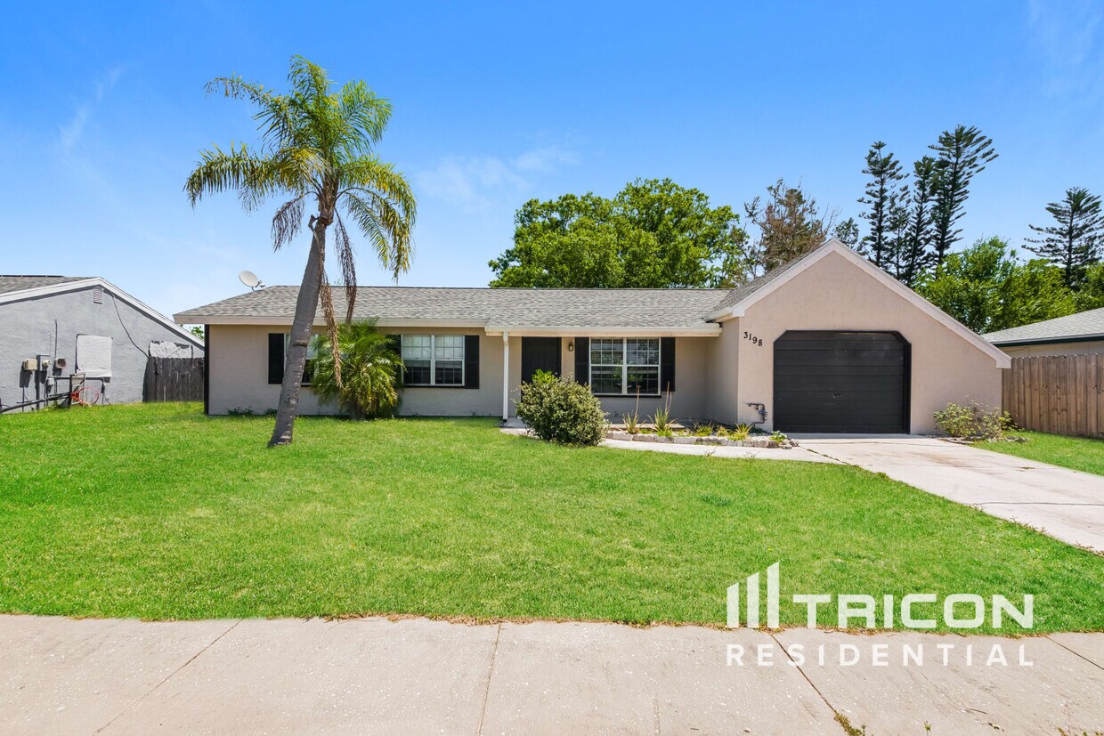 Foto principal - 3198 Mola St