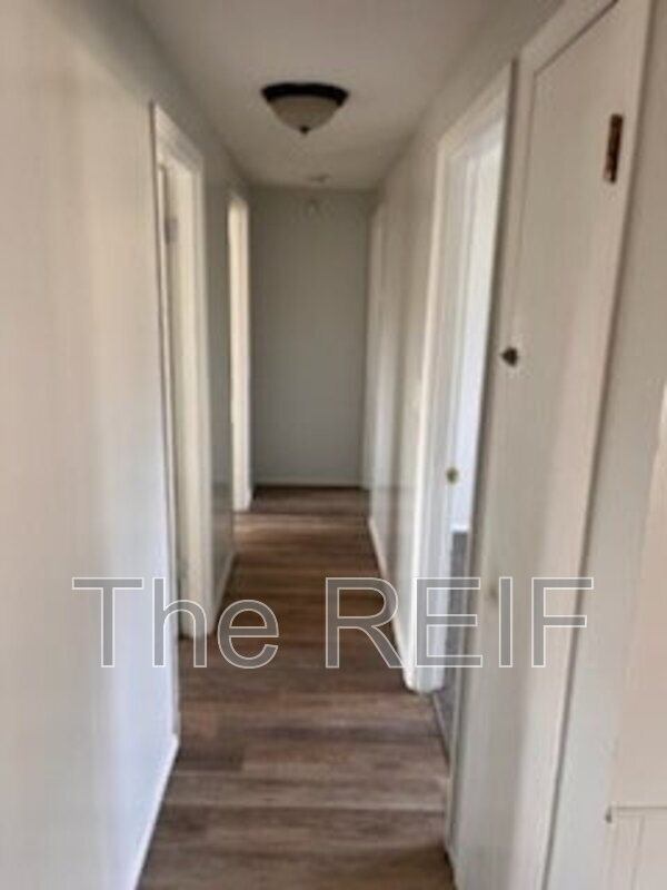 Foto del edificio - 6223 Cypress Dr