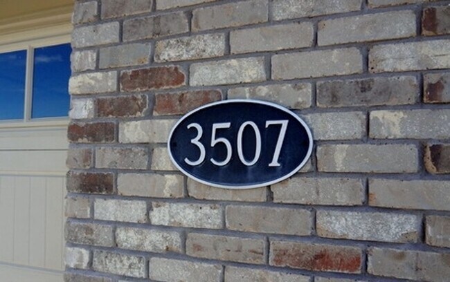 Foto del edificio - Great 3 Bed 2 Bath House in Mill Creek Manor!