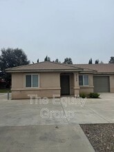 Building Photo - 2132 W Lark Ave