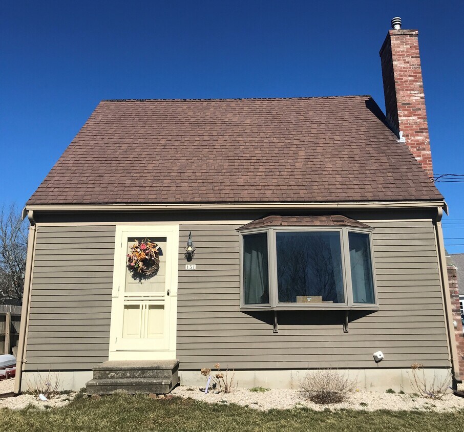 Primary Photo - 131 Knott Ave