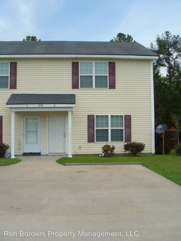 Primary Photo - 1714 Almond Tree Pl