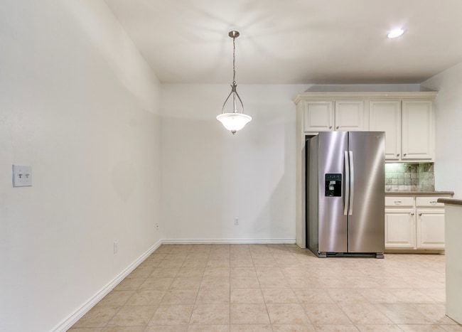 Photo - 13818 Oxford Dr House