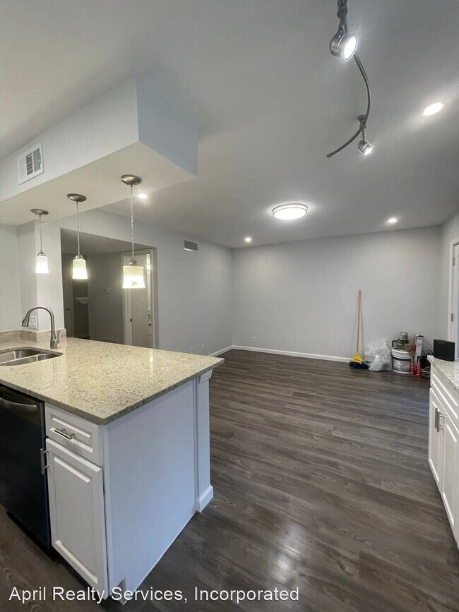 Foto del edificio - 3 br, 2.5 bath House - 6537 Valleyside Rd.