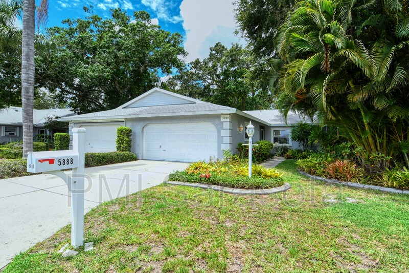 Primary Photo - 5888 Bonaventure Pl