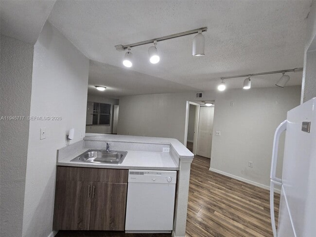 Foto del edificio - 12730 Vista Isles Dr