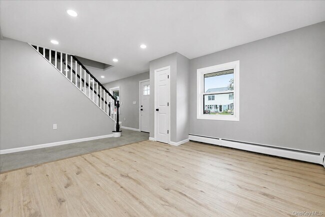 Building Photo - 24 Crag Ln