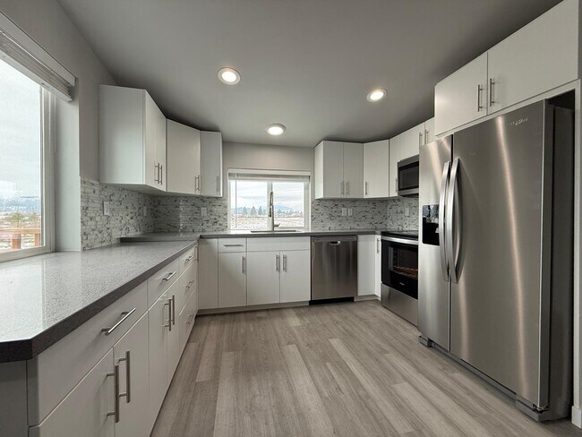 Foto del edificio - 24211 E Wellesley Ave