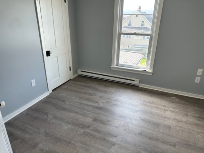 Foto del edificio - 618 Gibbons St