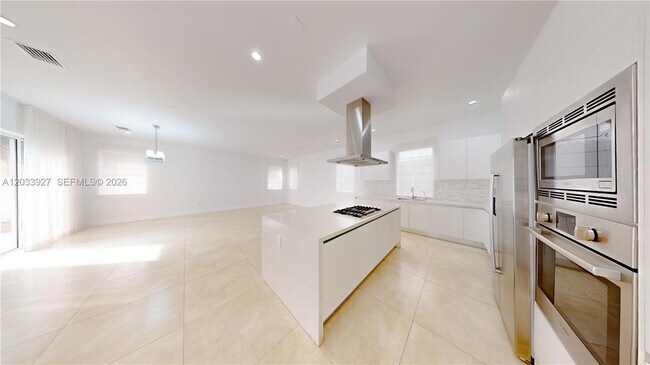 Foto del edificio - 9980 NW 74th Terrace