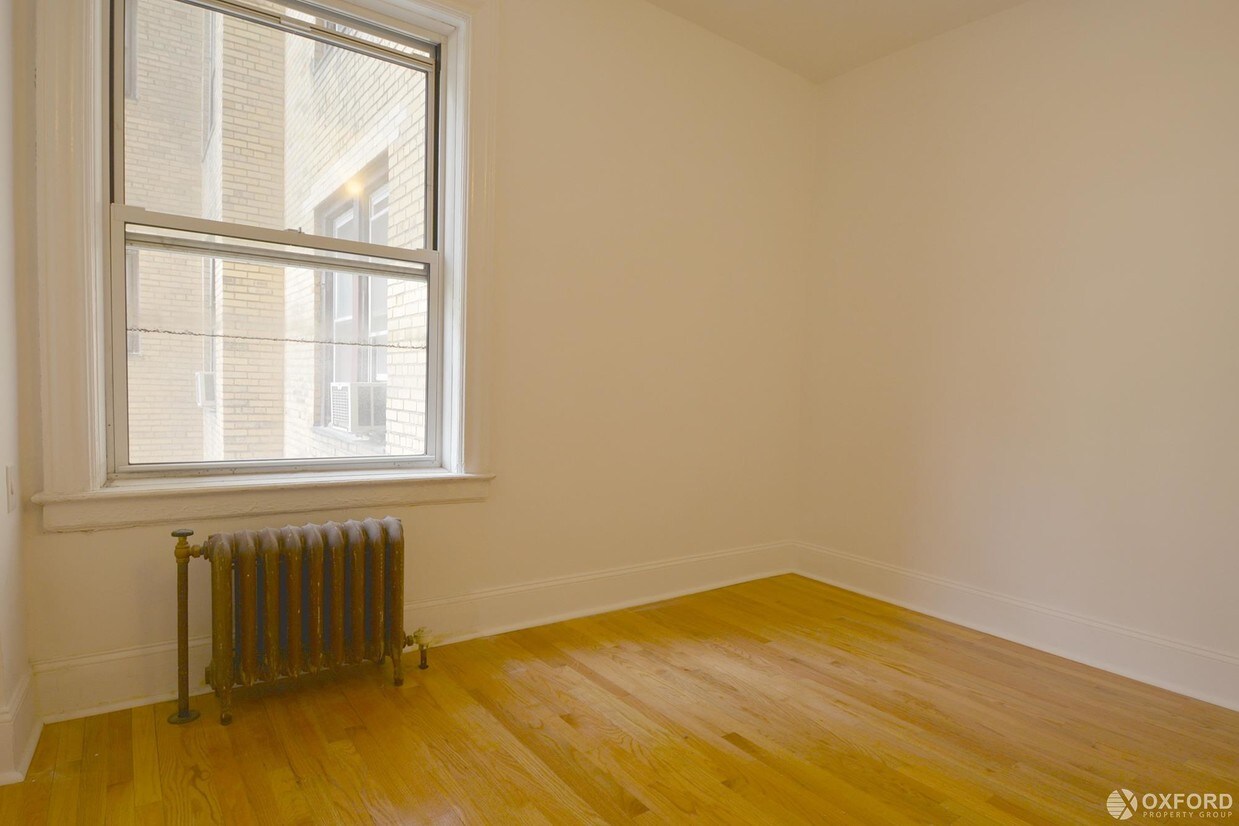Foto del edificio - 200 West 70th Street
