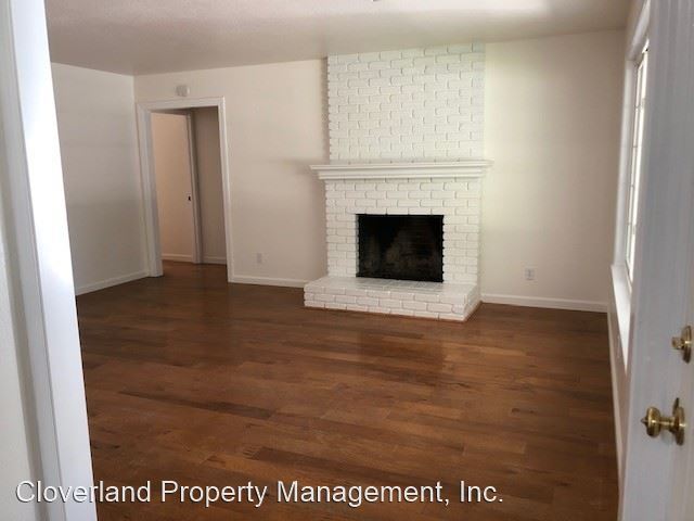 Foto del edificio - 3 br, 2 bath House - 1130 E. C St.