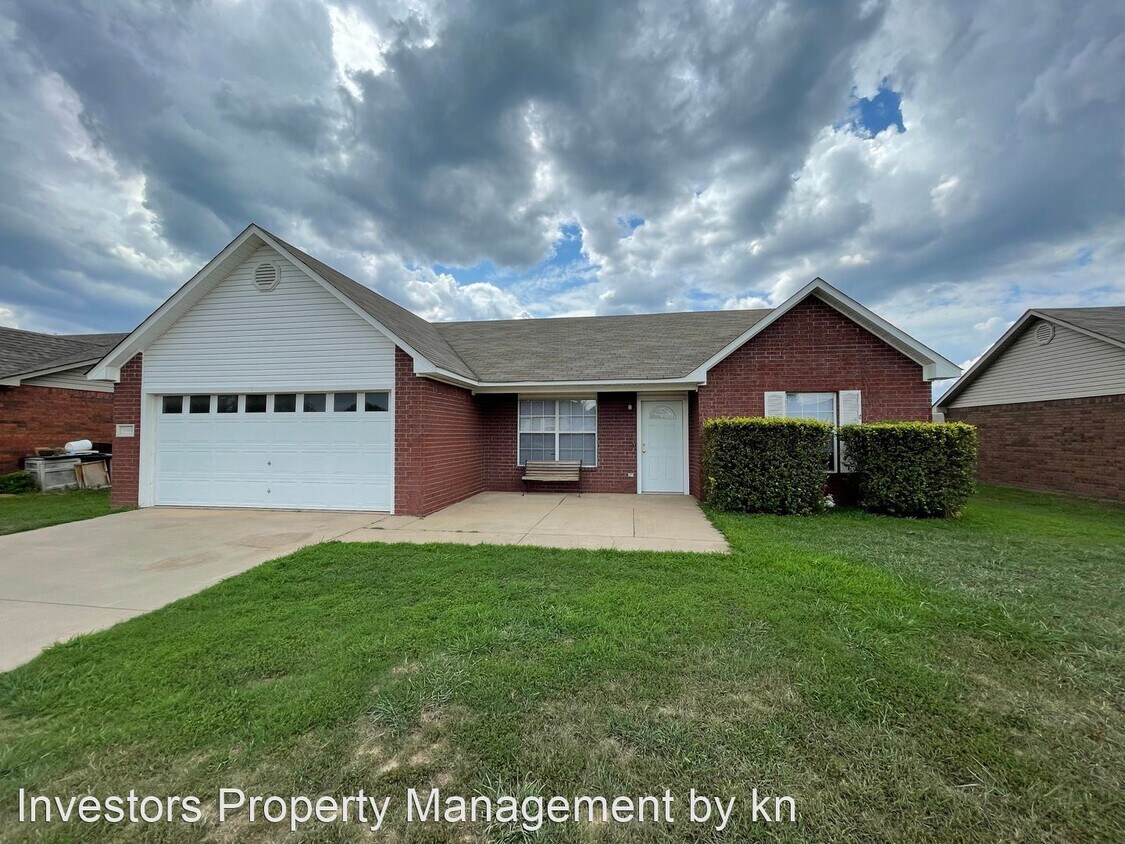 3 br, 2 bath House 700 S.39th Street House Rental in Van Buren, AR