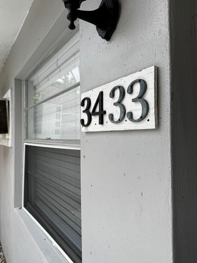 Primary Photo - 3433 Hi St