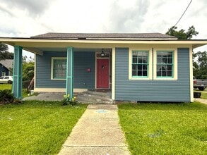 Building Photo - 316 Kirkman St