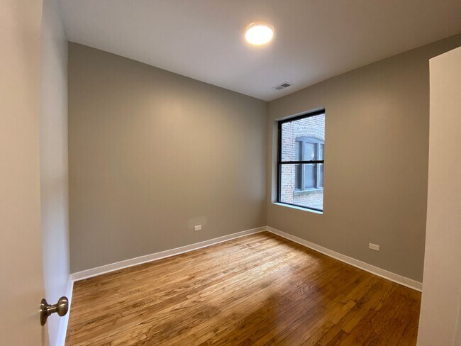 Foto del edificio - 1741 W Wallen Ave