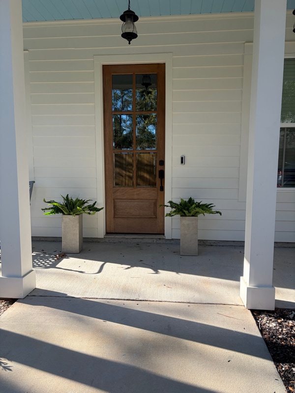 Building Photo - 2240 Caroline St