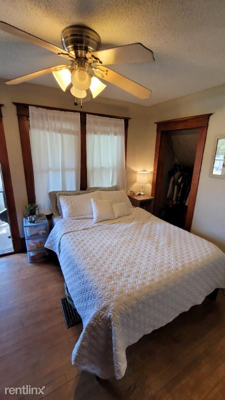 Foto del edificio - 5 br, 2 bath House - 608 8th Ave S