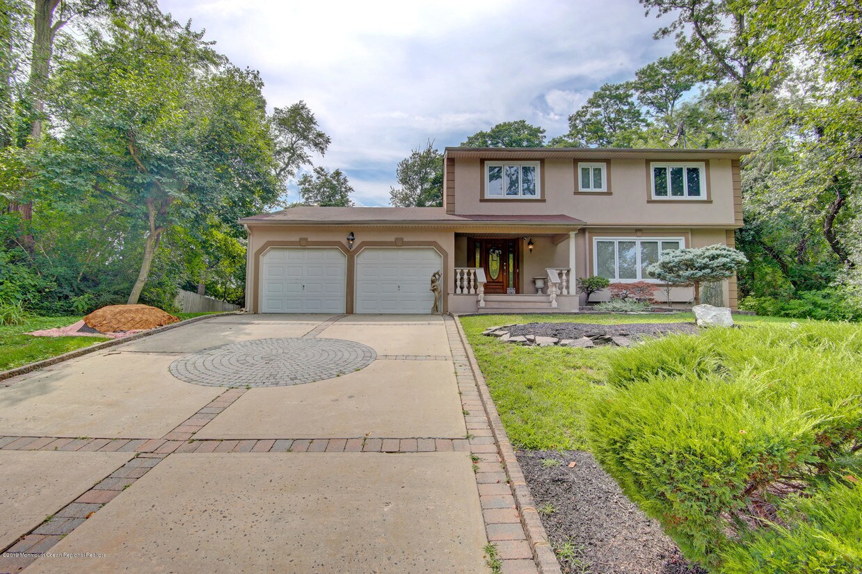 Foto principal - 7 Barkley Ct