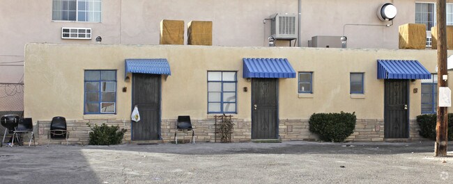 Foto del edificio - 4600 Central Ave SW