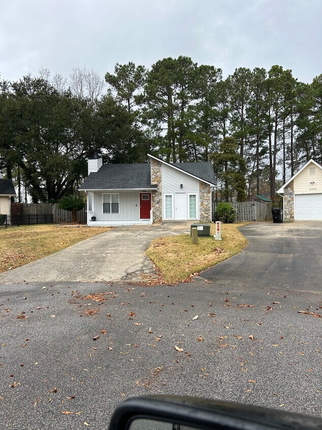 Primary Photo - 110 Cornerstone Ct