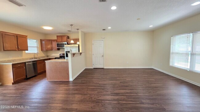 Building Photo - 8240 Pear Rd