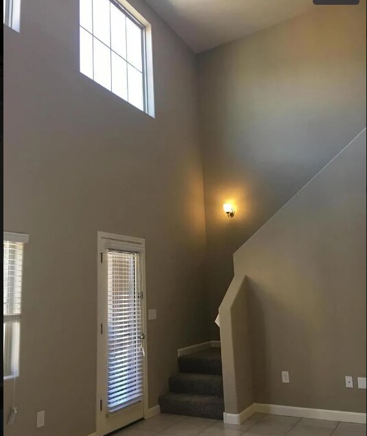 Foto del edificio - 2150 W Alameda Rd