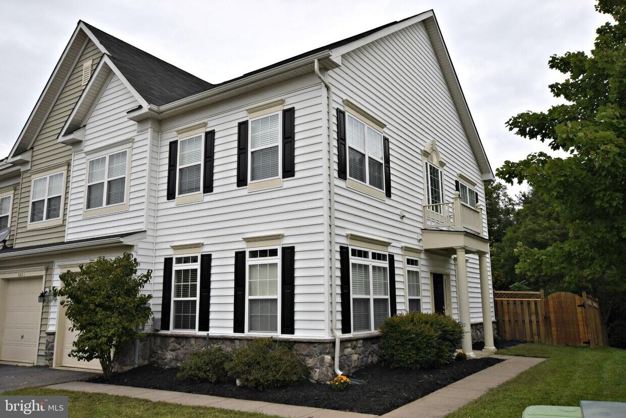 300 Kintyre Ln, Stephens City, VA 22655 Townhome Rentals in Stephens