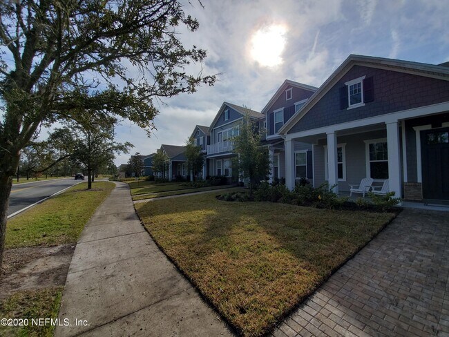 Building Photo - 70 Seastar Ct