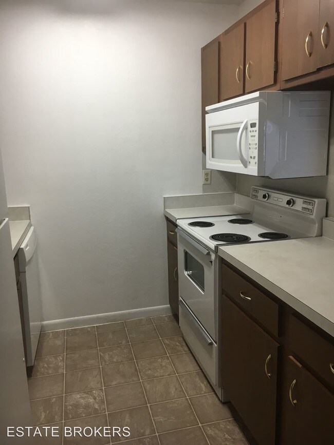 Building Photo - 3234 S Semoran Blvd