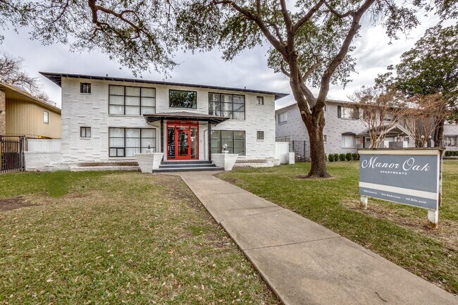 Foto del edificio - 3913 Rawlins St