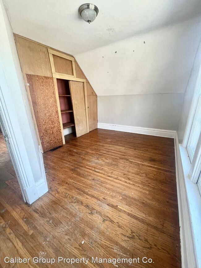 Foto del edificio - 3 br, 1.5 bath House - 237 Center St