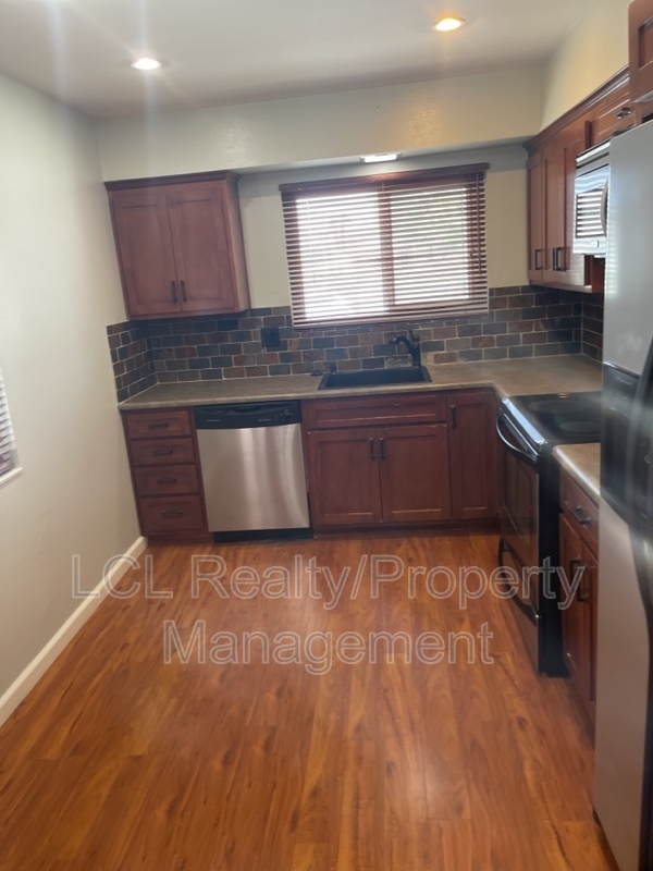 Building Photo - 28221 Winged Foot Dr
