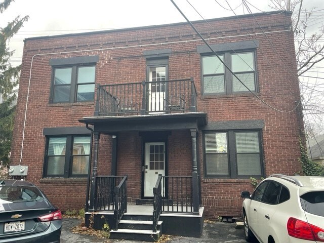 Foto del edificio - 131 Elmwood Ave