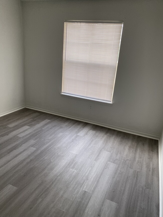 Foto del edificio - 1956 Lake Atriums Cir